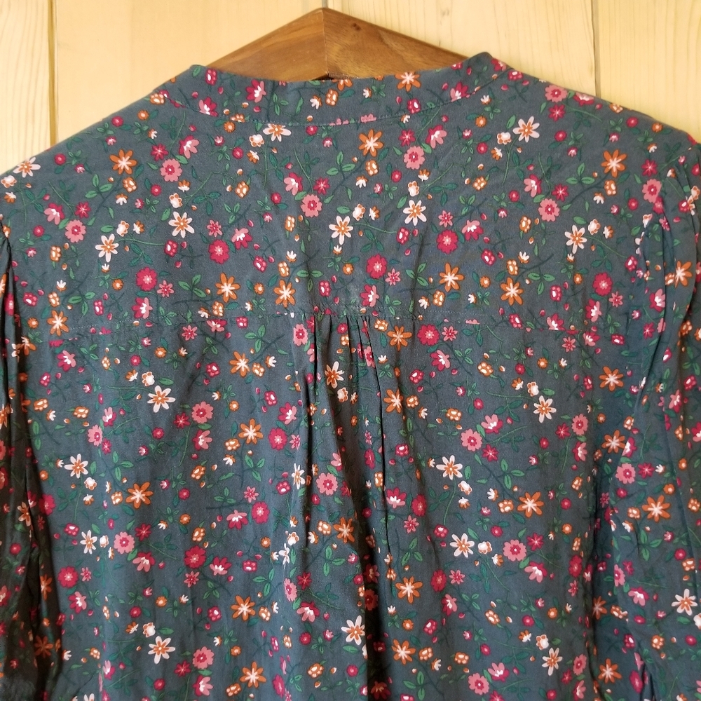 Matilda Jane Afternoon Stroll Floral Pleated Front Semi Button Shirt - Picture 8 of 14
